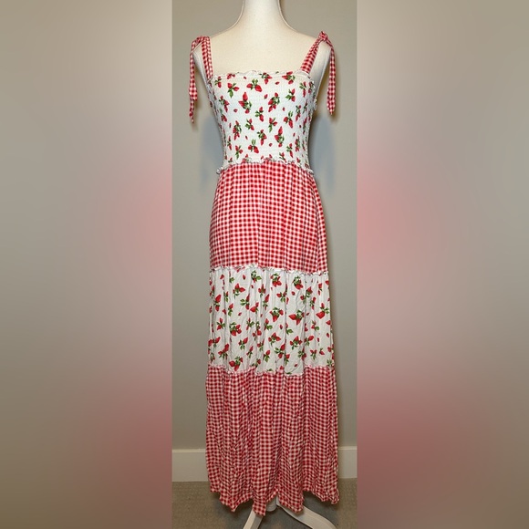 bebop Strawberry Gingham Maxi Dress Cottagecore Smocked Picnic Summer Flowy S - Picture 2 of 10